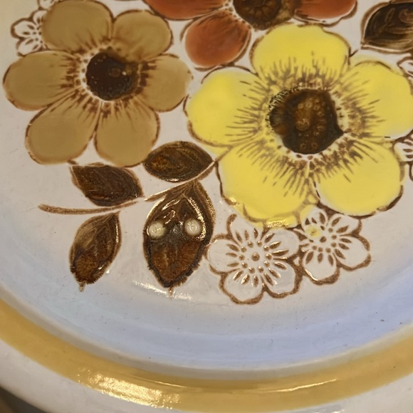 Columbus Stoneware Plates - Picture 8 of 8